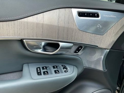 Certified 2023 Volvo XC90 T8 Ultimate w/ Lounge Package AWD/4WD image 15