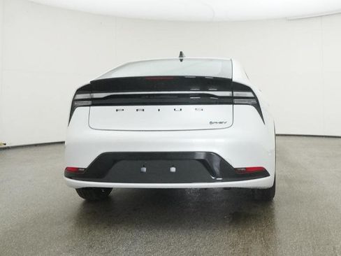 New 2026 Toyota Prius Plug-In Hybrid FWD image 48