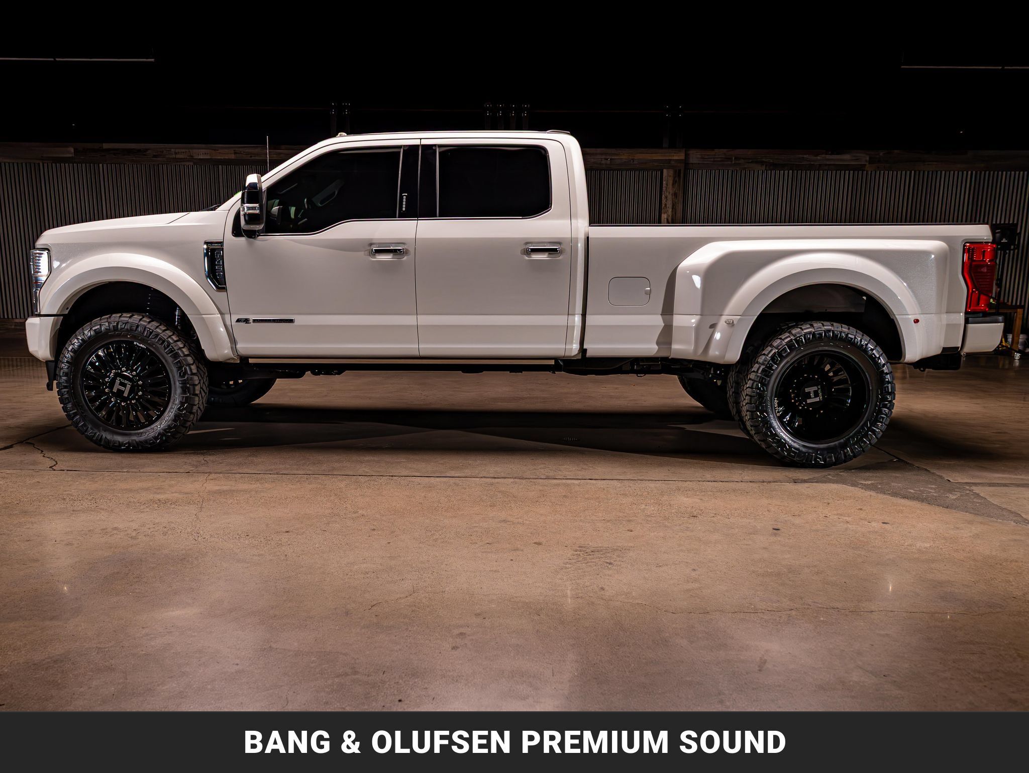Used 2022 Ford F450 Platinum AWD/4WD image 6