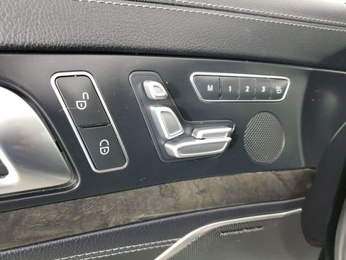 Used 2014 Mercedes-Benz SL 550 image 34