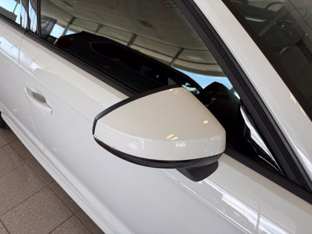 Used 2018 Audi A3 e-tron Premium FWD image 14