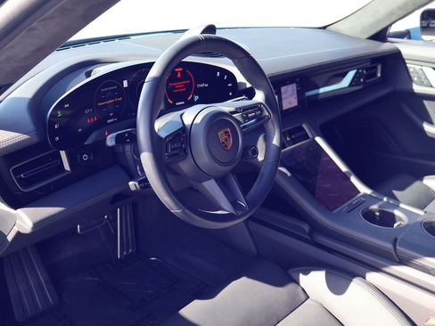 Certified 2023 Porsche Taycan GTS image 4