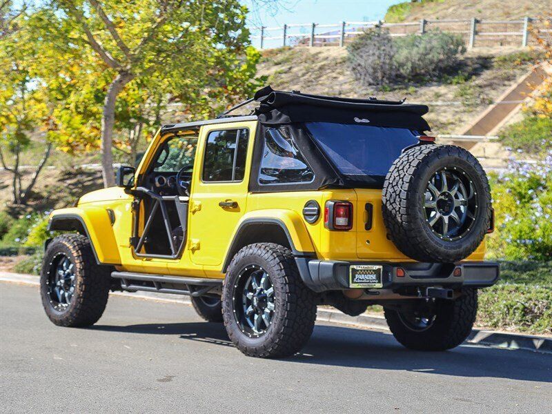 Used 2019 Jeep Wrangler Unlimited Sahara AWD/4WD image 6