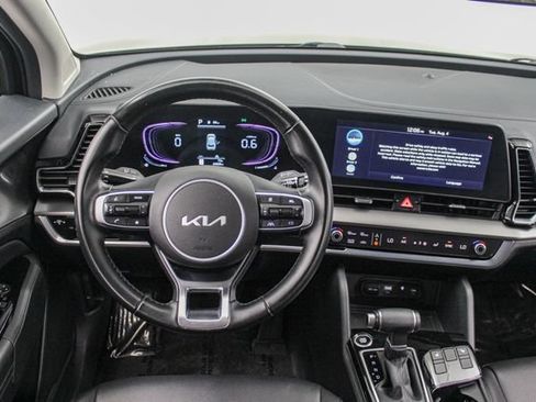 Used 2025 Kia Sportage EX FWD image 26