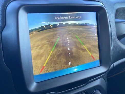 Certified 2022 Jeep Renegade Altitude image 27