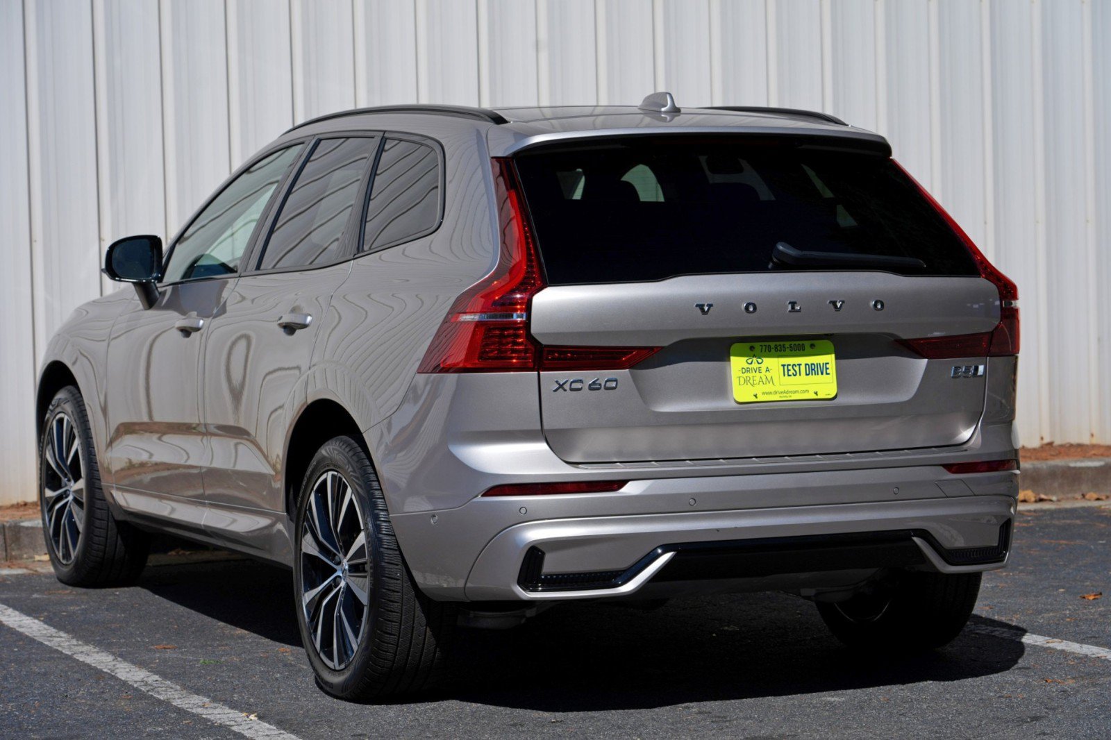 Used 2025 Volvo XC60 B5 Ultra w/ Protection Package Premier AWD/4WD image 50
