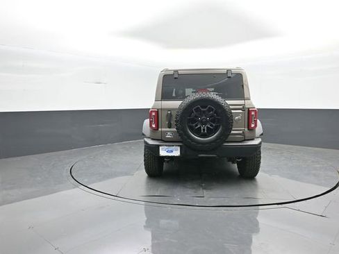 New 2026 Ford Bronco Badlands image 6