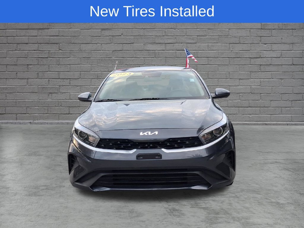 Used 2023 Kia Forte LXS FWD image 2
