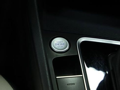 Used 2020 Volkswagen Jetta R-Line image 22