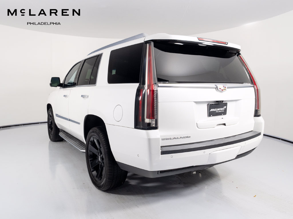 Used 2019 Cadillac Escalade Luxury AWD/4WD image 3