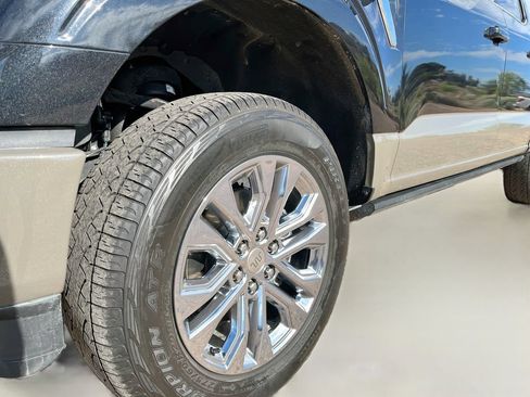 Used 2025 Ford F150 King Ranch w/ FX4 Off-Road Package AWD/4WD image 33