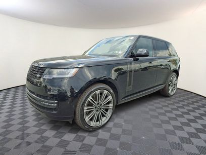 New 2025 Land Rover Range Rover SE
