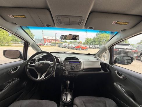 Used 2011 Honda Fit Sport image 18