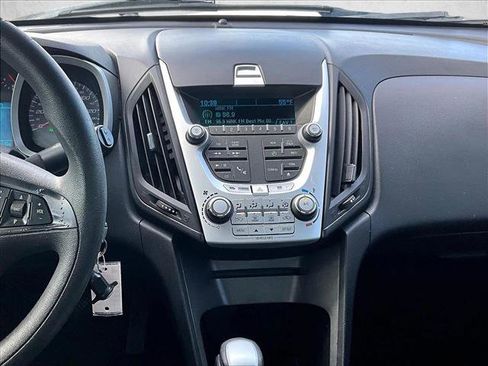 Used 2013 Chevrolet Equinox LS image 8