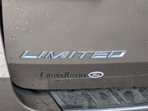 Used 2021 Ford Explorer Limited w/ Equipment Group 301A image 33