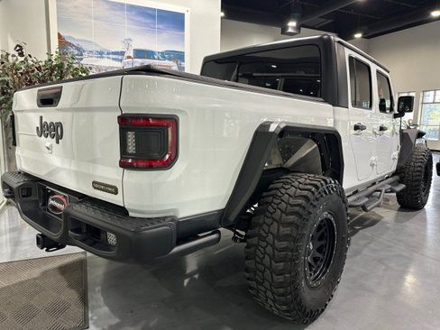 Used 2023 Jeep Gladiator Sport AWD/4WD image 33