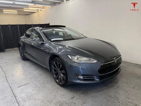 Used 2013 Tesla Model S Performance RWD image 1