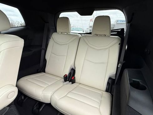 Used 2025 Cadillac XT6 Sport w/ LPO, Floor Liner Package image 10