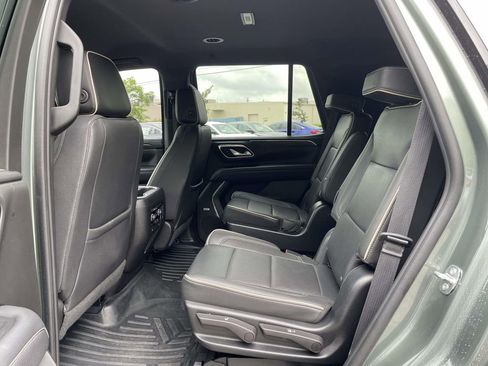 Used 2023 Chevrolet Tahoe Premier RWD image 13