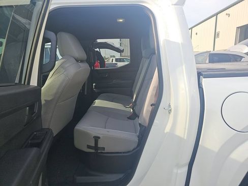 Used 2026 Toyota Tacoma SR5 AWD/4WD image 23