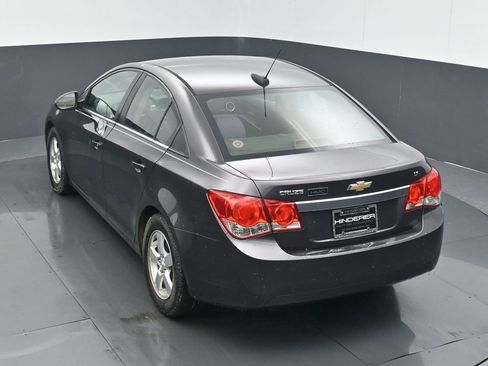 Used 2015 Chevrolet Cruze LT image 18