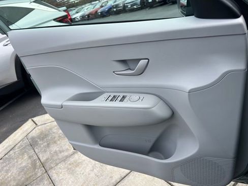 Certified 2026 Hyundai Kona SE image 18