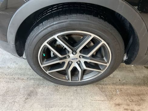 Used 2016 Ford Explorer Sport w/ Equipment Group 401A image 10