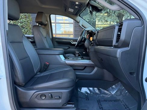 Used 2023 Chevrolet Silverado 1500 LTZ image 34