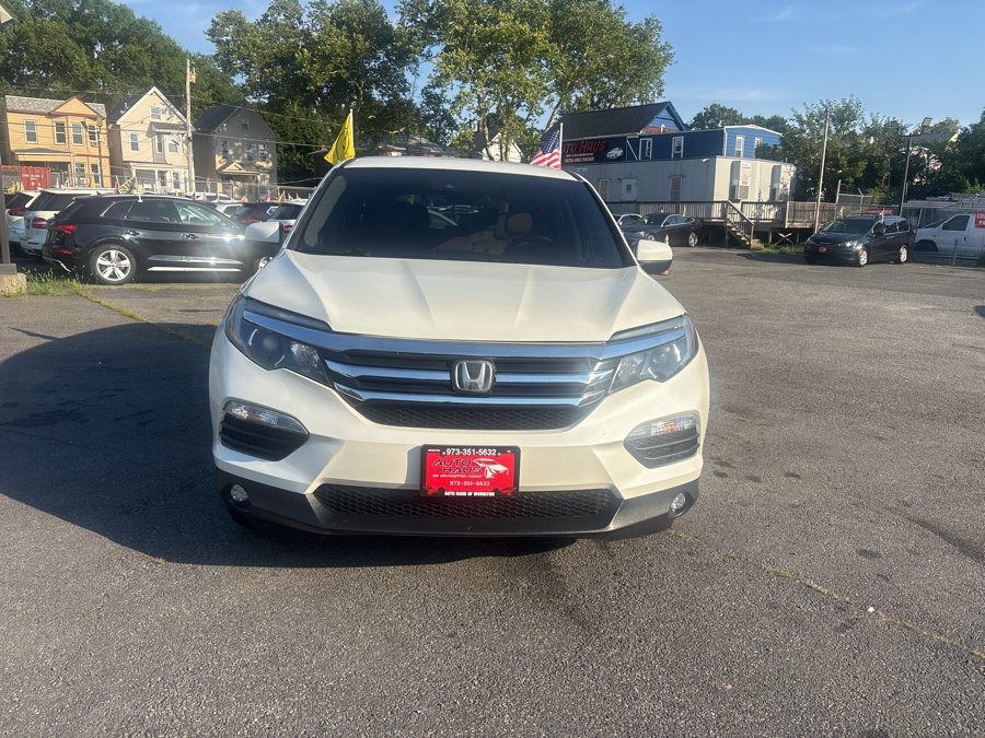 Used 2018 Honda Pilot EX image 2