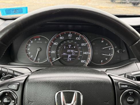 Used 2015 Honda Accord EX-L image 17