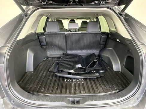 Used 2021 Toyota RAV4 XLE w/ Convenience Package AWD/4WD image 25
