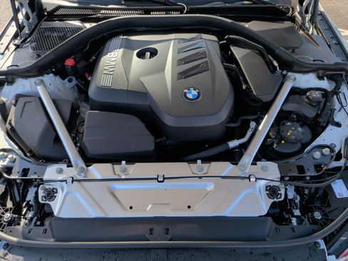 Used 2026 BMW 430i xDrive w/ M Sport Package AWD/4WD image 32
