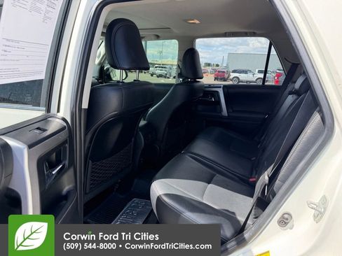 Used 2018 Toyota 4Runner Limited AWD/4WD image 7