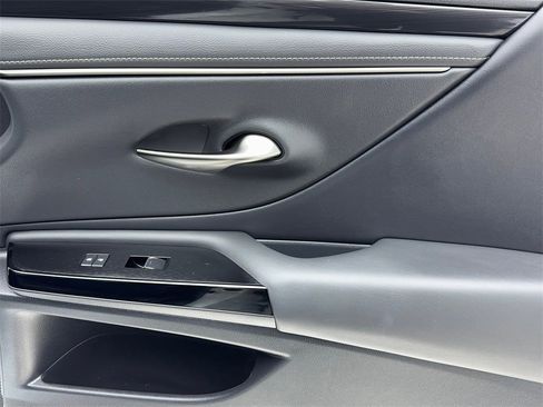 Used 2022 Lexus ES 350 image 46