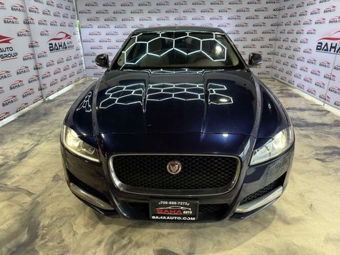 Used 2018 Jaguar XF Premium AWD/4WD image 4
