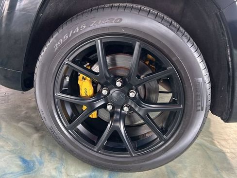 Used 2018 Jeep Grand Cherokee Trackhawk AWD/4WD image 11