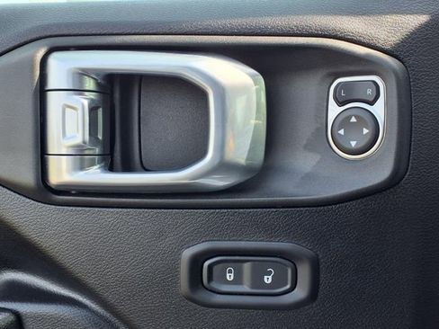 Certified 2021 Jeep Wrangler Unlimited Sport image 16