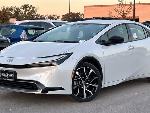 New 2026 Toyota Prius Plug-In Hybrid image 34