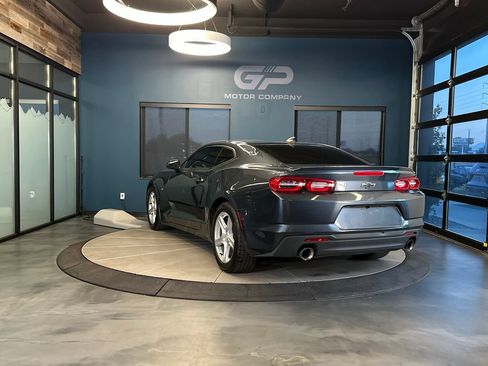Used 2022 Chevrolet Camaro LT RWD image 5