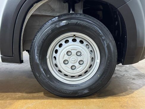 Used 2025 RAM ProMaster 2500 w/ Convenience Group FWD image 53