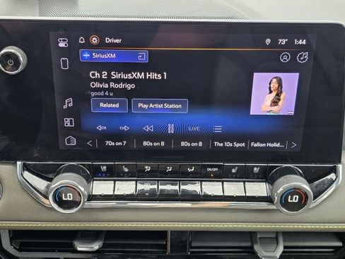 Used 2025 Chevrolet Colorado ZR2 w/ Technology Package AWD/4WD image 14