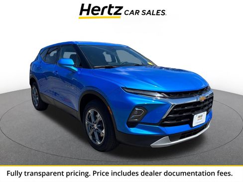 Used 2025 Chevrolet Blazer LT FWD image 1