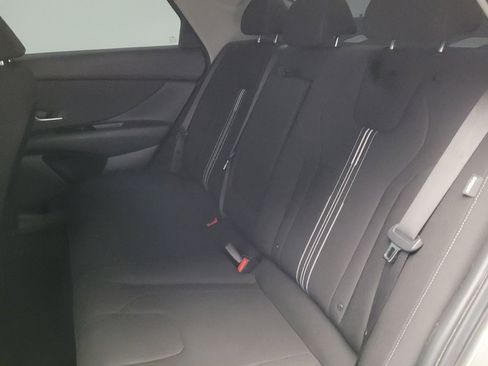 Used 2025 Hyundai Elantra SEL FWD image 18
