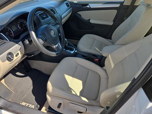 Used 2014 Volkswagen Jetta SE image 12