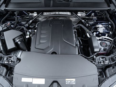 New 2025 Audi Q5 Premium Plus image 32