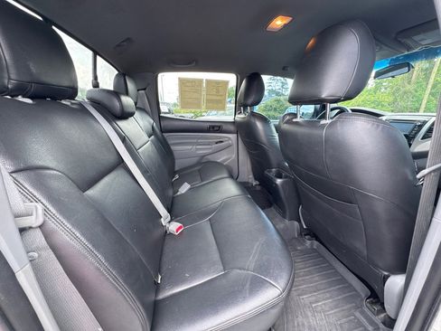 Used 2014 Toyota Tacoma 4x4 Double Cab w/ TRD Sport Package image 9