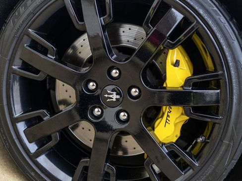 Used 2011 Maserati GranTurismo S RWD image 84