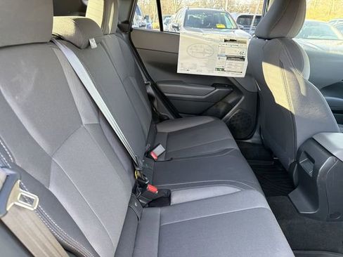 Used 2025 Subaru Crosstrek 2.0i image 21