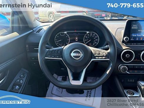 Used 2024 Nissan Sentra SV FWD image 7