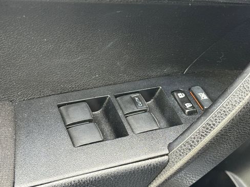 Used 2016 Toyota Corolla L image 13